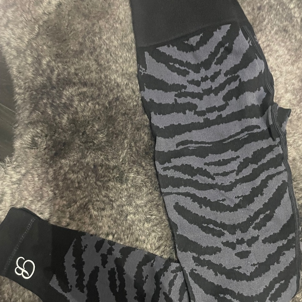 Bombshell sportswear leggings